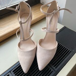 Nine West Tornaydo Heels in blush suede
